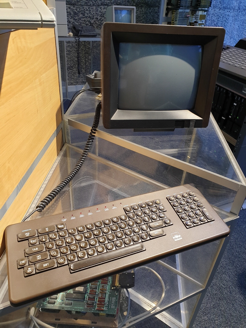 Minitel V12 (ecran 12 pouces)