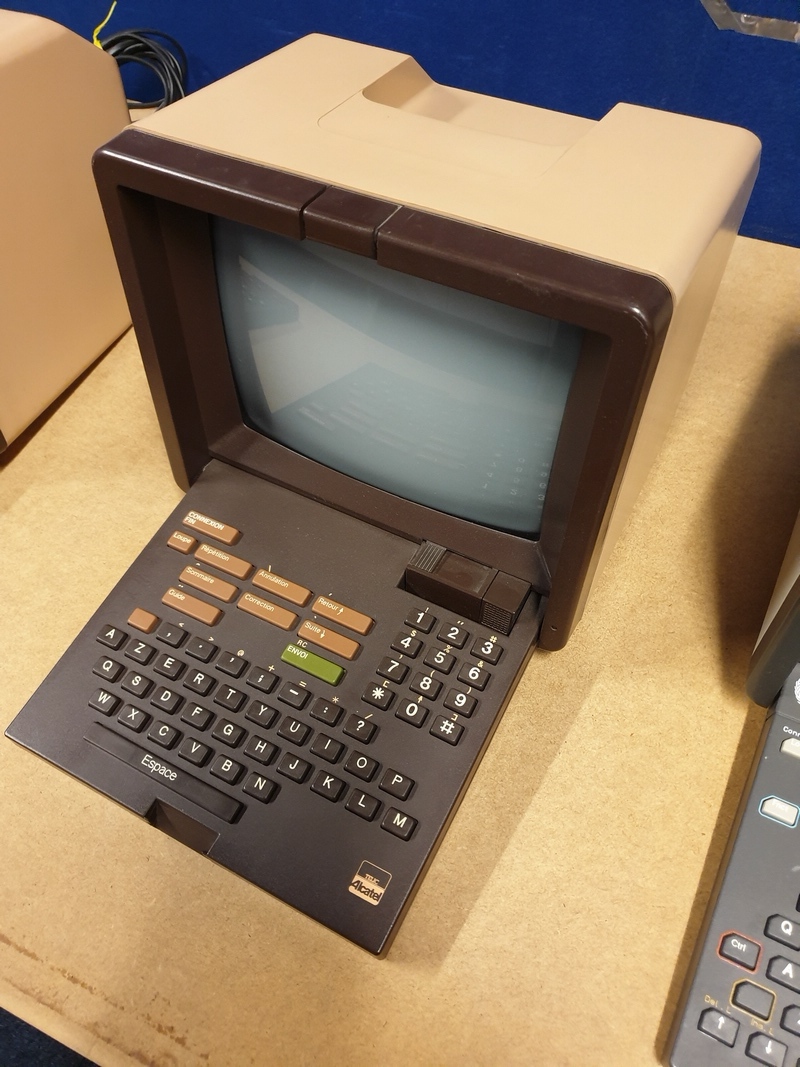 Minitel Version de Base (VB) version retenue